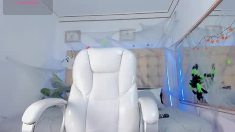 alex online show from October 28, 2025, 11:36 am