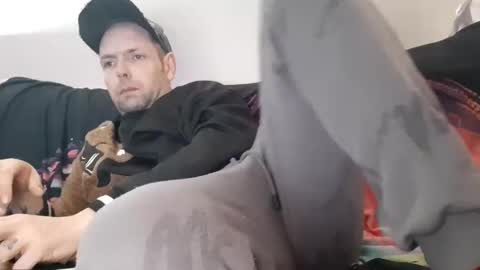 alex_essex69 online show from April 17, 2026, 9:12 am