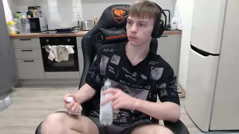 Alex online show from March 1, 2025, 3:32 am