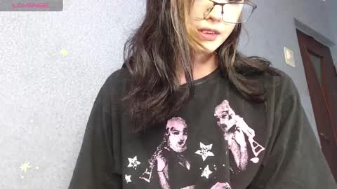 CorneliaLia inst  online show from January 27, 2025, 7:24 am