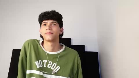 alex_mark_ online show from September 23, 2025, 2:09 pm