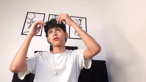 alex_mark_ online show from February 3, 2026, 1:16 pm