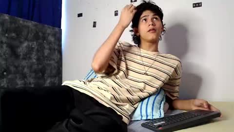 alex_mark_ online show from April 21, 2026, 4:56 pm