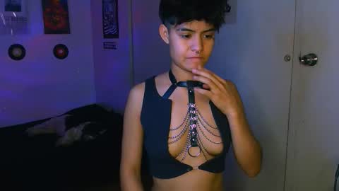 Alex online show from November 12, 2025, 10:52 pm