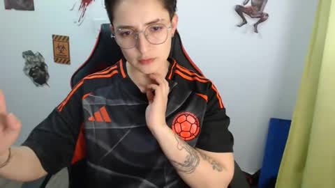 Snapshot of alex_parker07 chatting on December 5, 2024, 10:34 pm Alex Parker online show from December 5, 2024, 10:34 pm