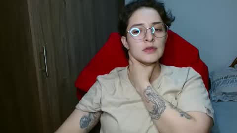 Snapshot of alex_parker07 chatting on December 19, 2024, 2:45 am Alex Parker online show from December 19, 2024, 2:45 am