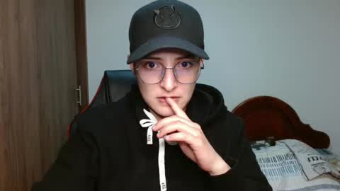 Snapshot of alex_parker07 chatting on January 8, 2025, 2:14 am Alex Parker online show from January 8, 2025, 2:14 am