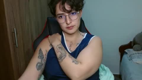 Snapshot of alex_parker07 chatting on January 14, 2025, 10:44 pm Alex Parker online show from January 14, 2025, 10:44 pm