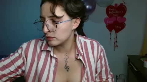 Snapshot of alex_parker07 chatting on February 14, 2025, 11:31 pm Alex Parker online show from February 14, 2025, 11:31 pm