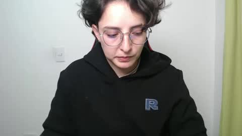 Snapshot of alex_parker07 chatting on February 16, 2025, 1:03 am Alex Parker online show from February 16, 2025, 1:03 am