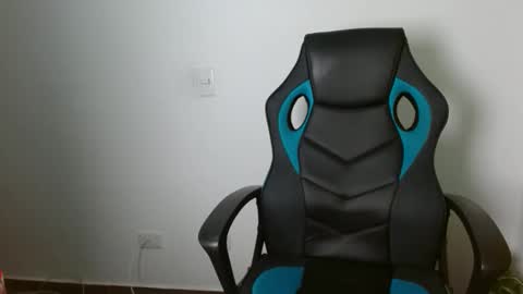 Snapshot of alex_parker07 chatting on March 11, 2025, 1:37 am Alex Parker online show from March 11, 2025, 1:37 am