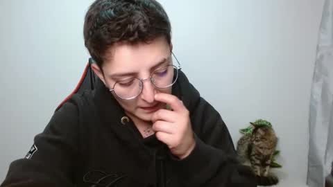 Snapshot of alex_parker07 chatting on September 30, 2025, 10:59 pm Alex Parker online show from September 30, 2025, 10:59 pm