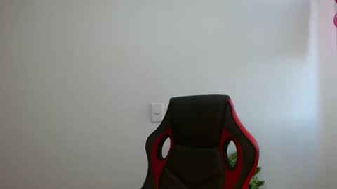 Snapshot of alex_parker07 chatting on October 5, 2025, 8:29 pm Alex Parker online show from October 5, 2025, 8:29 pm