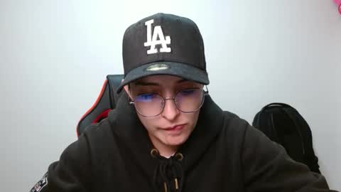 Snapshot of alex_parker07 chatting on October 15, 2025, 1:06 am Alex Parker online show from October 15, 2025, 1:06 am