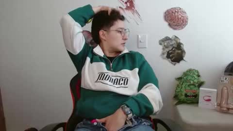 Snapshot of alex_parker07 chatting on November 6, 2025, 6:53 pm Alex Parker online show from November 6, 2025, 6:53 pm