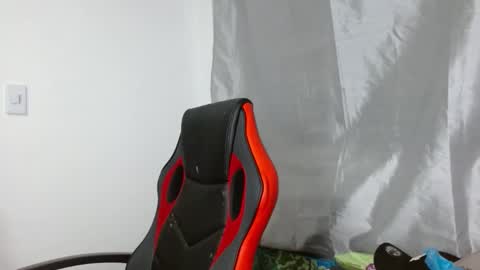 Snapshot of alex_parker07 chatting on January 19, 2026, 12:14 am Alex Parker online show from January 19, 2026, 12:14 am