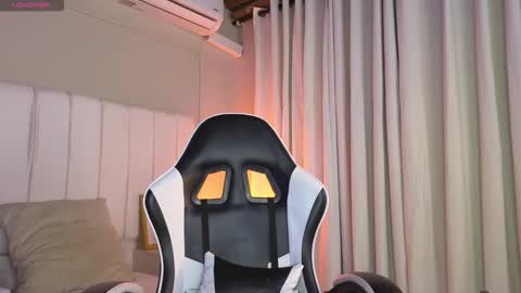 Alex  online show from February 12, 2026, 7:53 pm