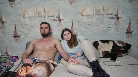 Alex and Sarah online show from October 17, 2025, 8:44 pm