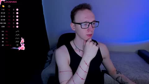 Snapshot of alex_silent chatting on September 28, 2025, 10:09 am alex_silent online show from September 28, 2025, 10:09 am