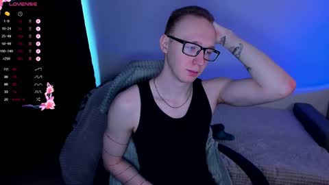 Snapshot of alex_silent chatting on October 31, 2025, 6:25 am alex_silent online show from October 31, 2025, 6:25 am