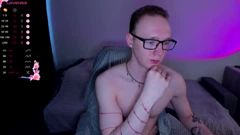 Snapshot of alex_silent chatting on November 8, 2025, 8:36 am alex_silent online show from November 8, 2025, 8:36 am