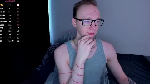 alex_silent online show from April 21, 2026, 8:31 am