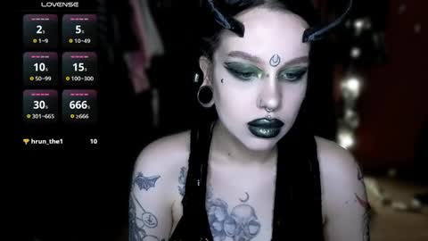 Snapshot of alex_succubus chatting on May 22, 2026, 11:27 am Alex Succubus online show from May 22, 2026, 11:27 am