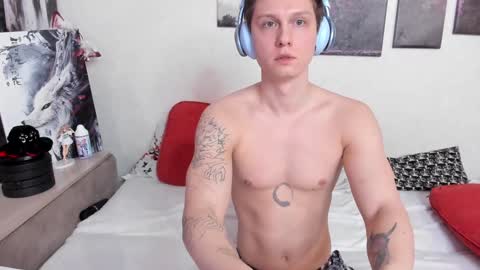 Alex WandHot online show from January 22, 2025, 2:35 pm