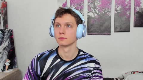 Alex WandHot online show from February 3, 2025, 6:13 am