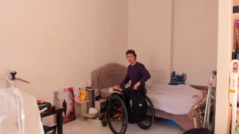 Alex WandHot online show from March 12, 2025, 9:55 am