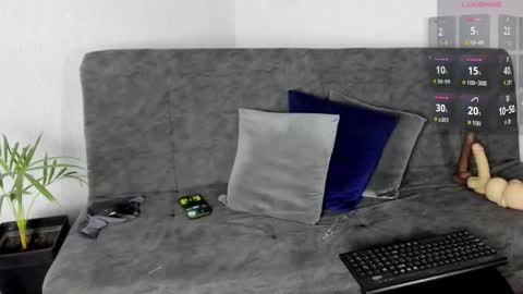 Alex Woll online show from September 24, 2025, 6:06 am