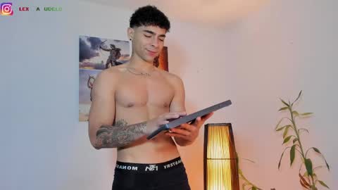 Snapshot of alex_zt7 chatting on June 1, 2026, 4:20 pm x online show from June 1, 2026, 4:20 pm