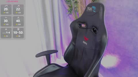 Snapshot of alexa_foxx27 chatting on May 27, 2026, 7:33 pm alexa_foxx27 online show from May 27, 2026, 7:33 pm