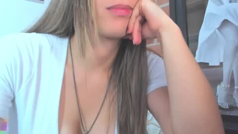 alexa latina online show from March 6, 2025, 7:32 pm