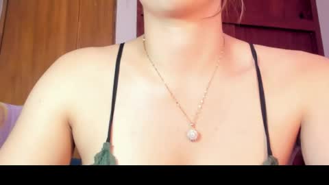 Snapshot of alexa_latina chatting on May 7, 2026, 3:06 pm alexa latina online show from May 7, 2026, 3:06 pm