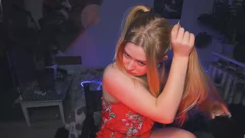 alexa_pirs online show from September 17, 2025, 11:01 am