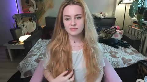 Snapshot of alexa_pirs chatting on April 25, 2026, 1:25 pm alexa_pirs online show from April 25, 2026, 1:25 pm
