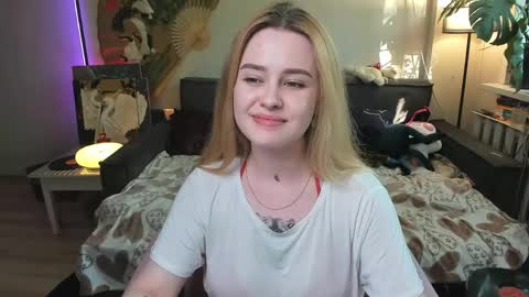 Snapshot of alexa_pirs chatting on May 6, 2026, 2:55 pm alexa_pirs online show from May 6, 2026, 2:55 pm