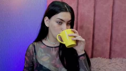 Alexa Thaylor online show from December 18, 2025, 3:07 pm