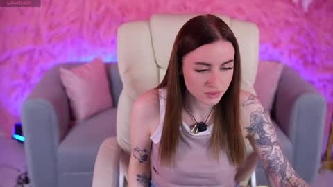 alexafleur online show from April 19, 2026, 7:16 pm