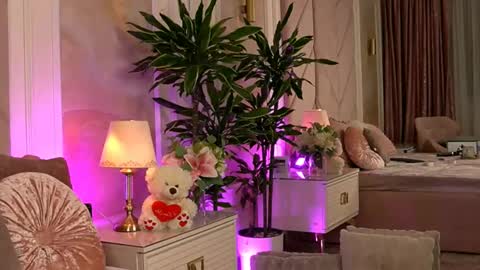 Alexa  online show from February 13, 2025, 10:11 pm