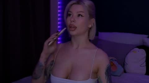 Alexa Mason online show from April 22, 2026, 2:14 am