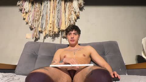 Alex  Dani online show from January 24, 2025, 8:44 am