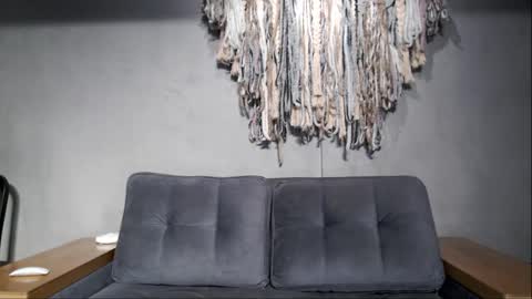 Alex  Dani online show from March 12, 2025, 3:13 am