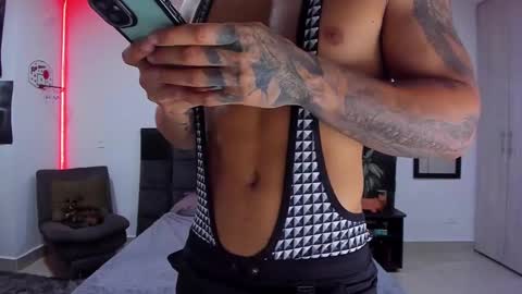 Onlyfansalexmartinezwb  Instagram alexwbmartinez  Twitter martinezcb937 online show from December 20, 2024, 11:58 pm