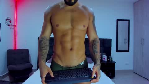 Onlyfansalexmartinezwb  Instagram alexwbmartinez  Twitter martinezcb937 online show from February 18, 2025, 4:15 am