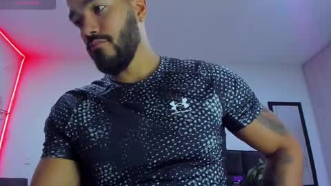 Onlyfansalexmartinezwb  Instagram alexwbmartinez  Twitter martinezcb937 online show from February 28, 2025, 11:34 pm