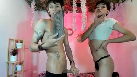 chicos hot online show from March 15, 2026, 2:06 am