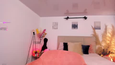 Alexandra Rodriguez online show from January 8, 2025, 2:25 pm