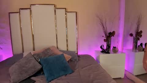 alexandraa_gomez online show from October 10, 2025, 8:19 pm